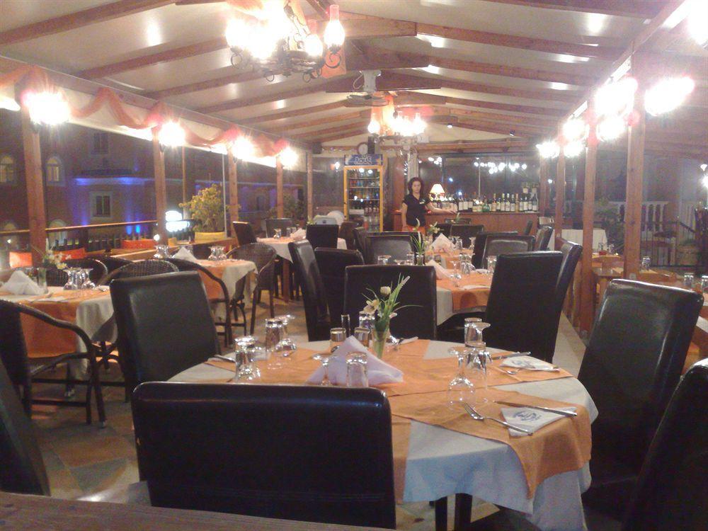 Planos Beach Hotel Kültér fotó