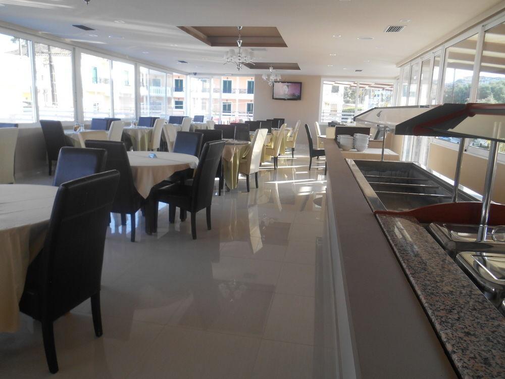 Planos Beach Hotel Kültér fotó